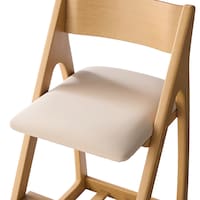座面はさっと汚れを拭き取れる合皮素材/チェア