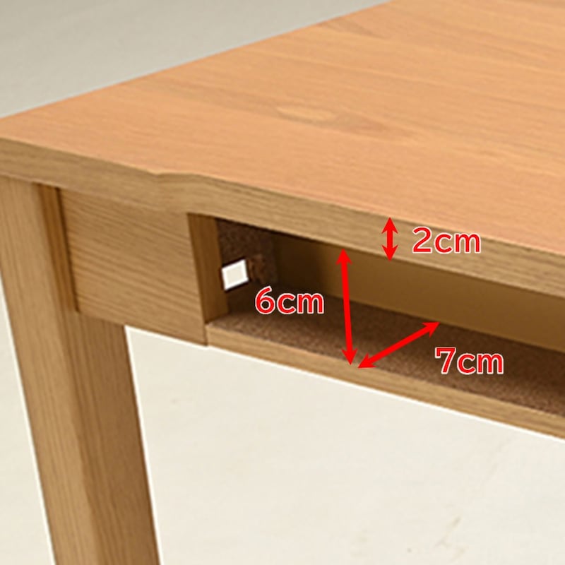 クランプ取り付け部／天板厚2cm、有効高さ6cm、有効奥行7cmまでに対応