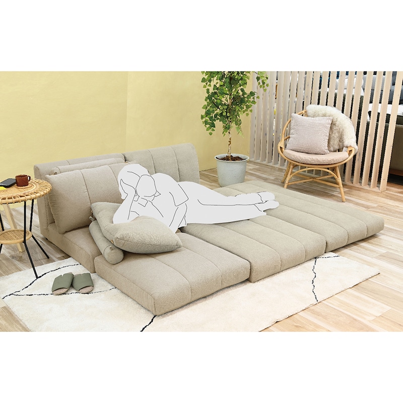 クッションを下ろしてごろ寝スタイル