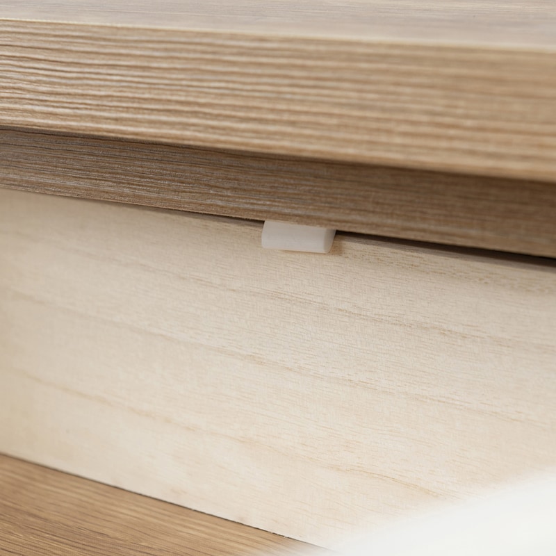 引出しはストッパー付きで引き落ちず使いやすい