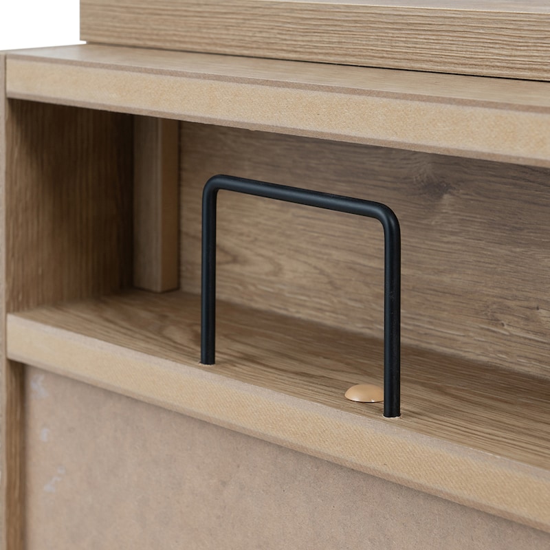 余ったコードを巻き付けてスッキリ整理できるコード巻き付き