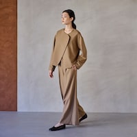 オケージョンやビジネスシーンなどにも馴染む汎用性の高いデザイン
