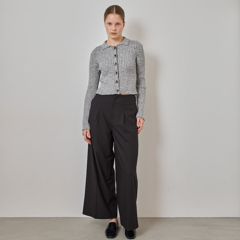 モデル身長174cm／M　※パンツのみ着用