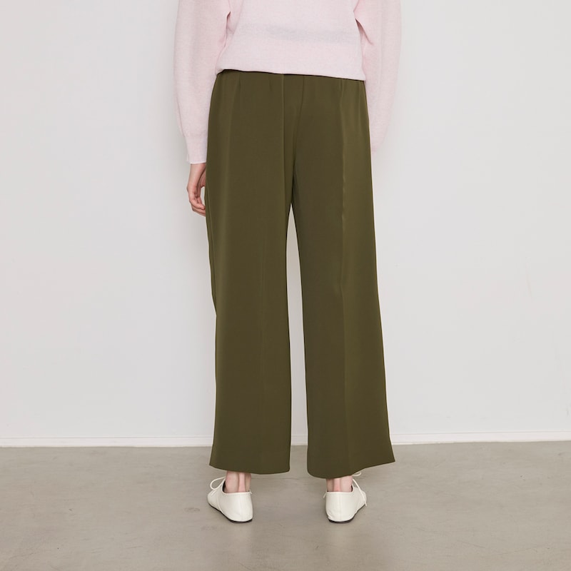 とろみがあり、落ち感のある素材