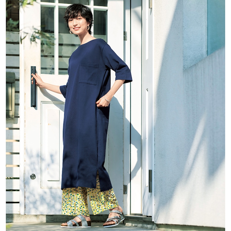 裾からチラリと見せるだけでも存在感を発揮