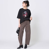 モデル身長165cm／Ｓ～Ｍ着用　フック船長着用
