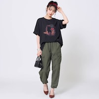 モデル身長165cm／Ｓ～Ｍ着用　ドクター・ファシリエ着用