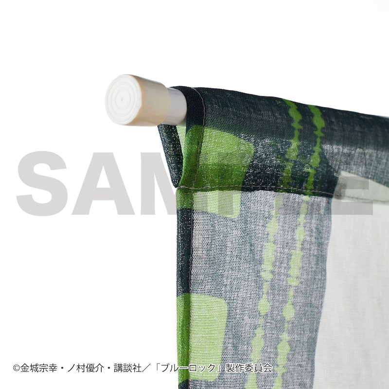 突っ張り棒を通して使用も