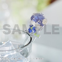 グラスのふちに引っかけられる