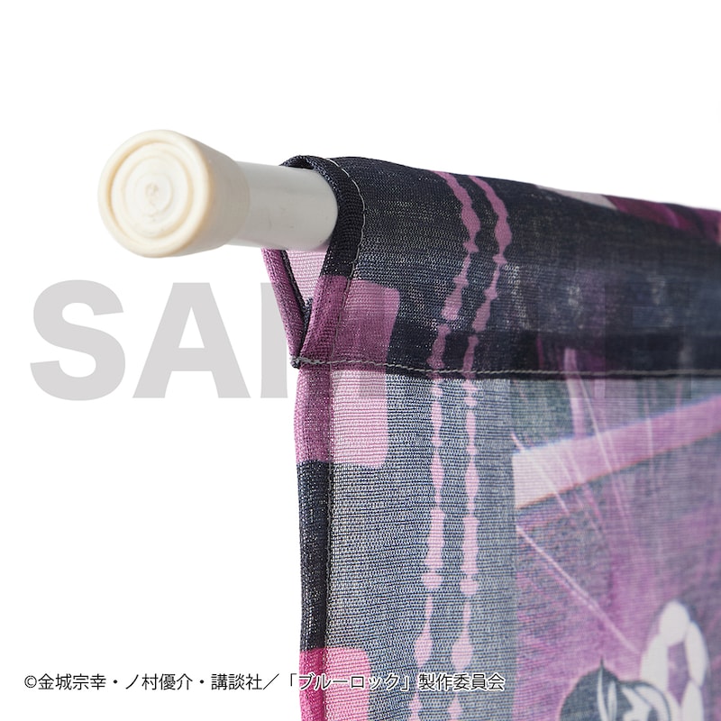 突っ張り棒を通して使用も