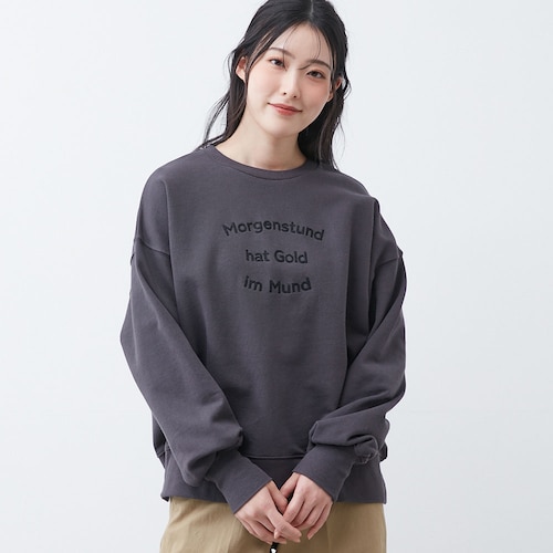 刺しゅうロゴプルオーバー