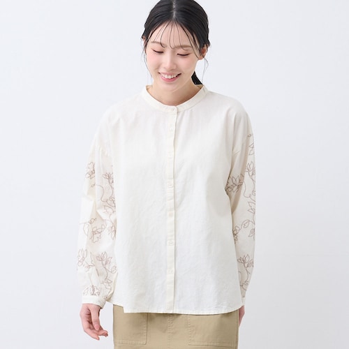 袖刺しゅうブラウス