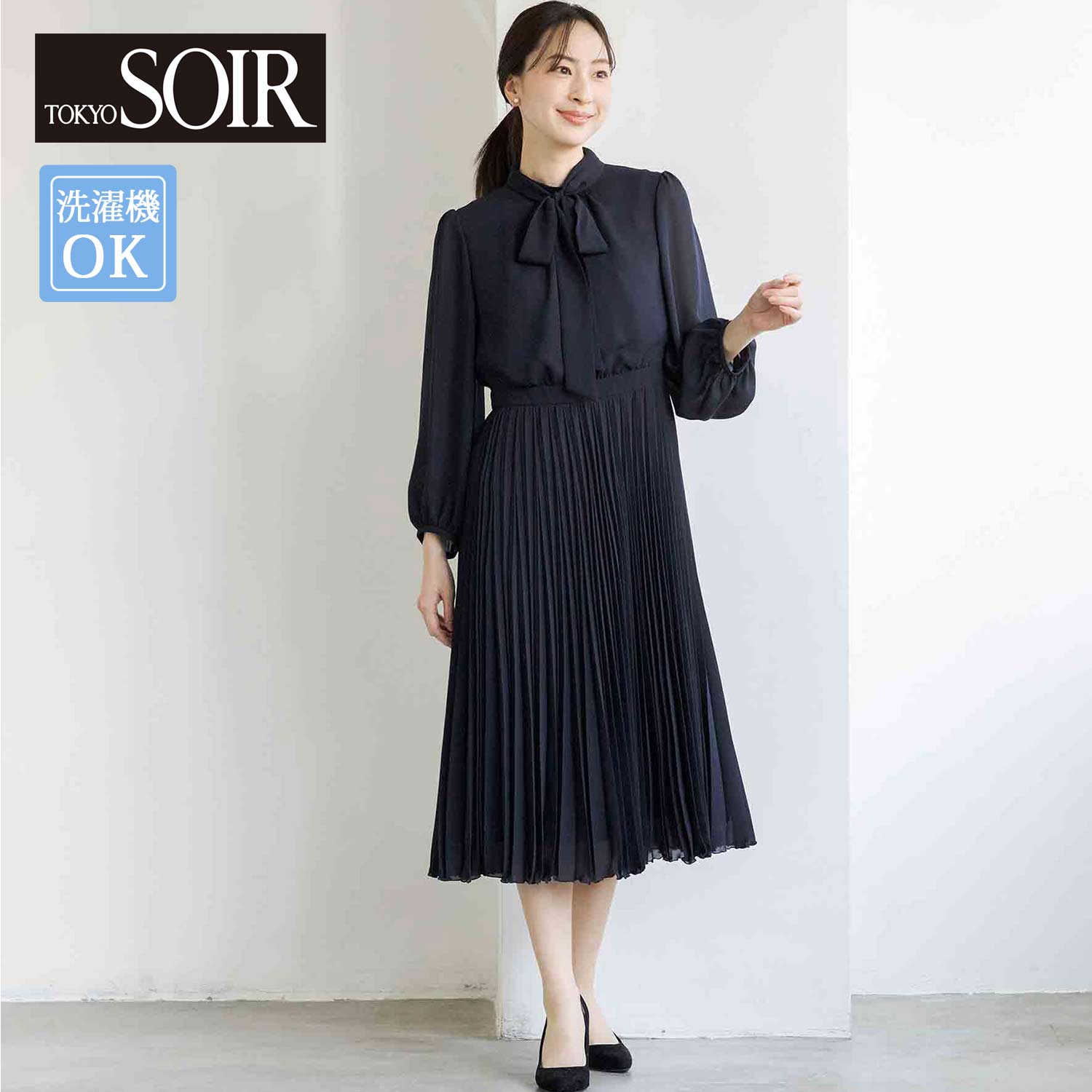 【東京ソワール/TOKYO SOIR】洗えるボウタイ & プリーツ ドッキングワンピース