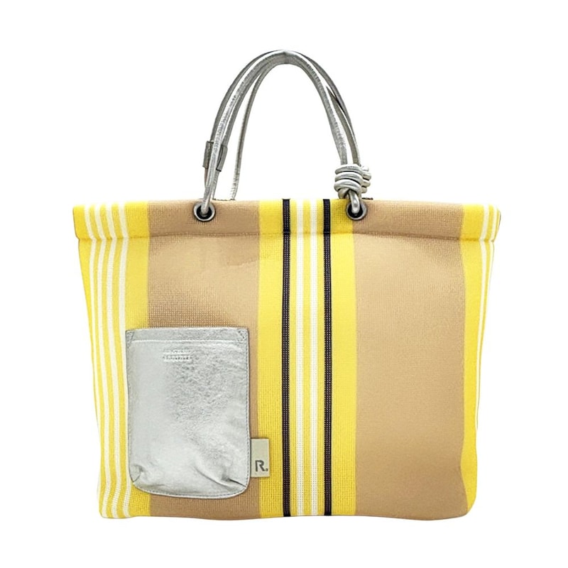 イエローブラウン