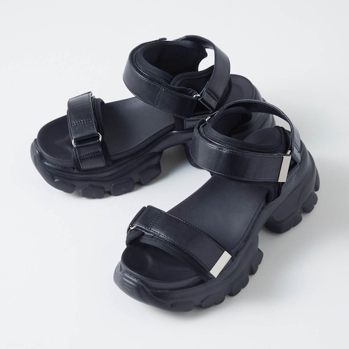 厚底スポーティサンダル