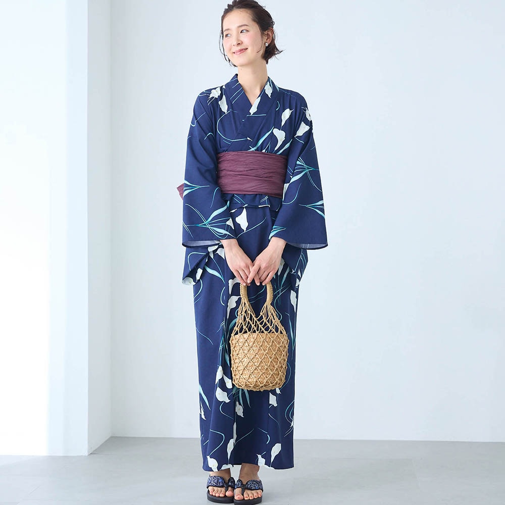 紺（ネイビー系）着用