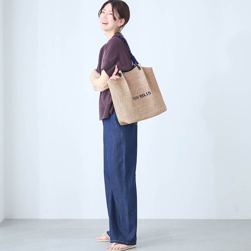 ベージュ×ネイビー使用