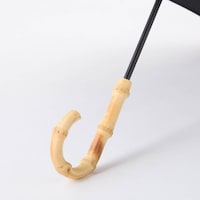 竹製の曲がり持ち手で高見え