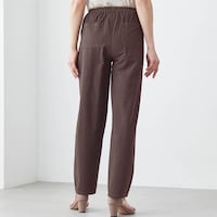 モデル身長170cm／M ※写真は撮影用のため股下＋3cmになります。
