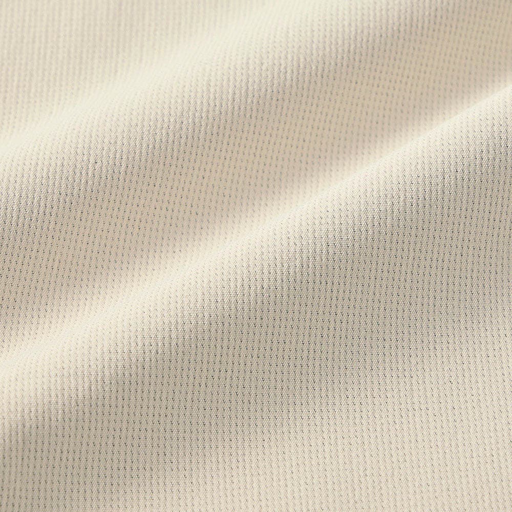 シルクのような光沢感があり、さらっとしてなめらかな肌ざわり