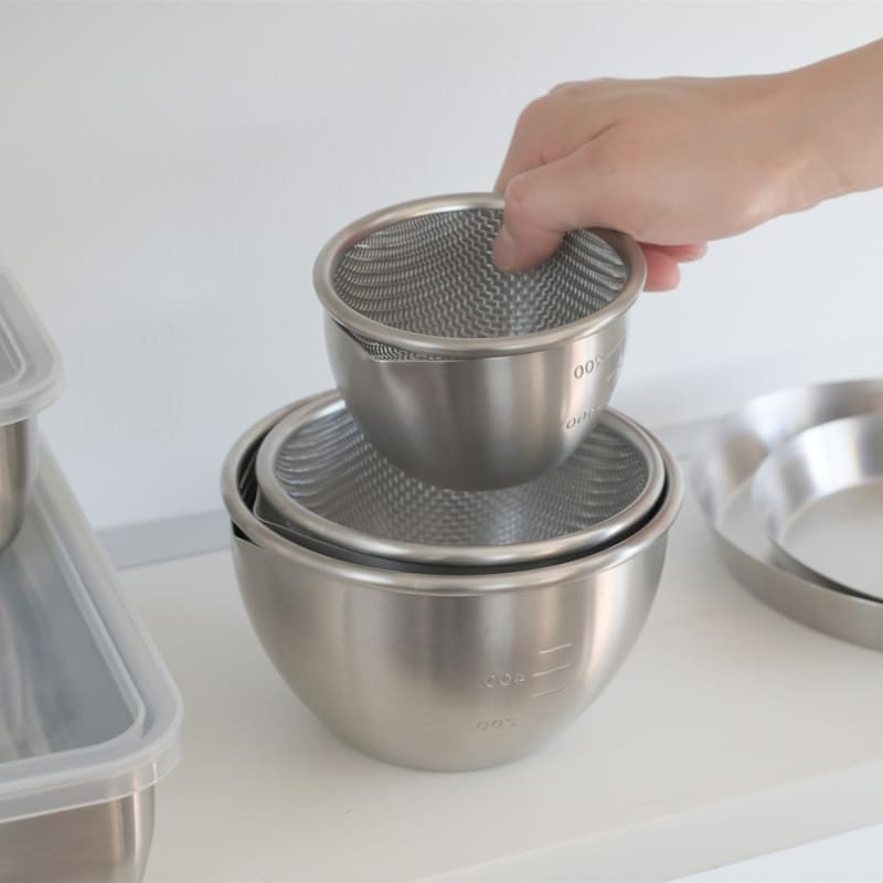 ザル・ボウル6個も綺麗に重なり省スペ収納