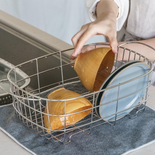 燕三条で作るお皿が立てやすく乾きやすい水切りかご［日本製］