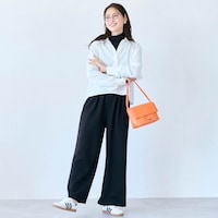 モデル身長168cm／M（ブラック）