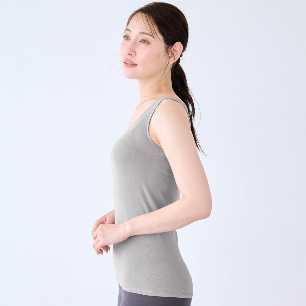 モデル身長168cm／M