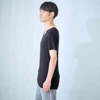 モデル身長176cm／L