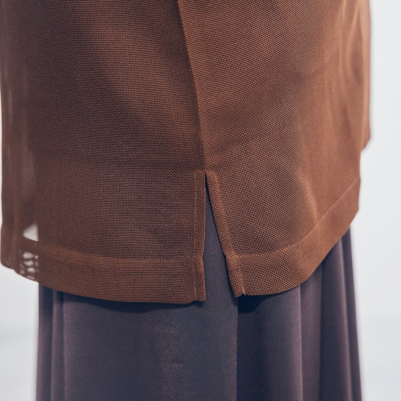 抜け感のあるサイドスリット