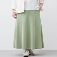 ライムグリーン