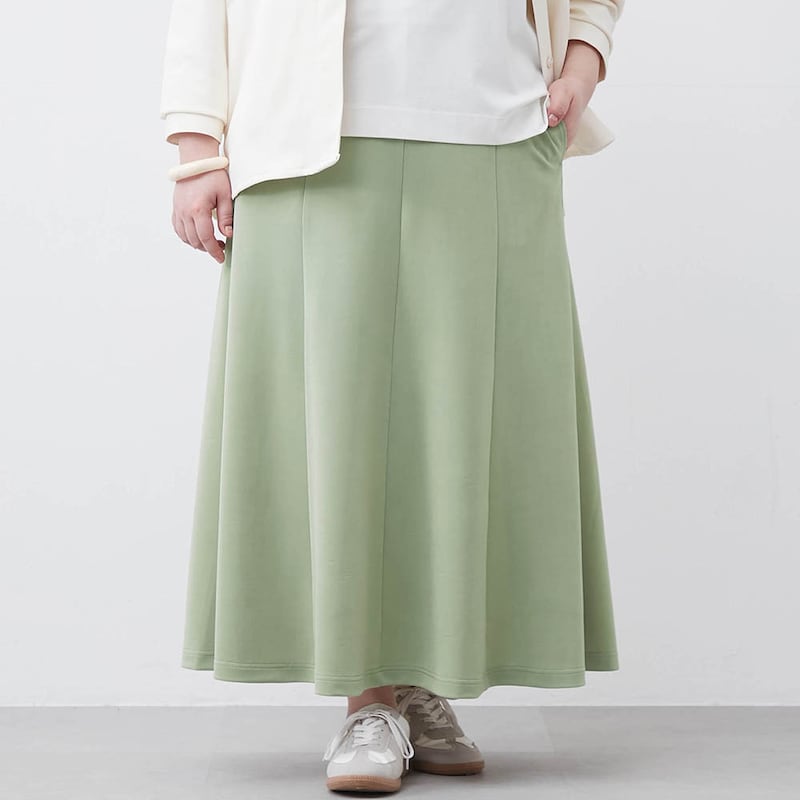 ライムグリーン