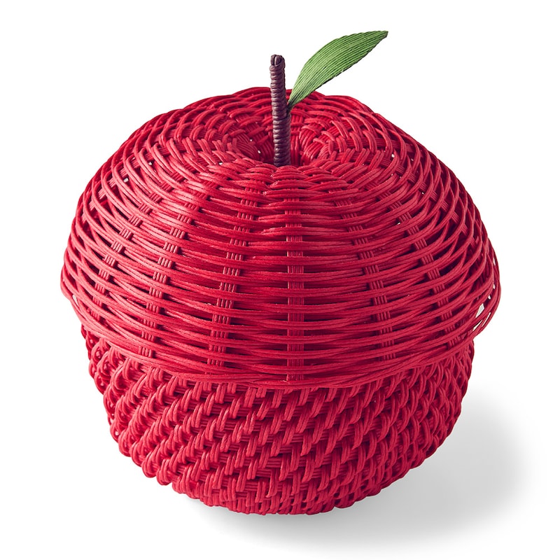 りんご●約14×14×11(高さ)cm(ヘタ、葉含まず)