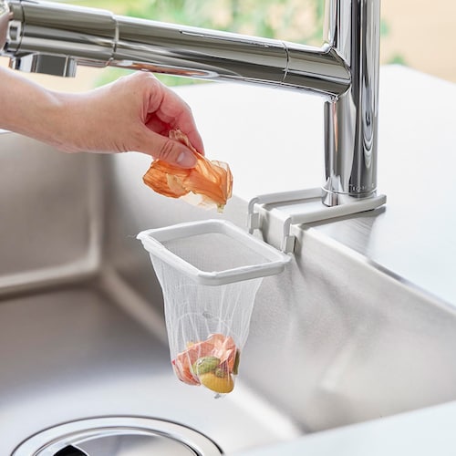 蛇口にかける水切りネットホルダー