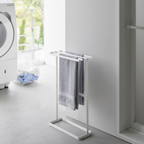 横から掛けられるタオルハンガー（タワー/tower）