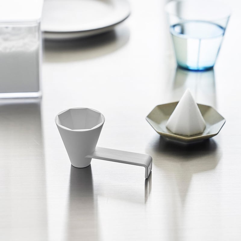 置いて使用できるので便利です