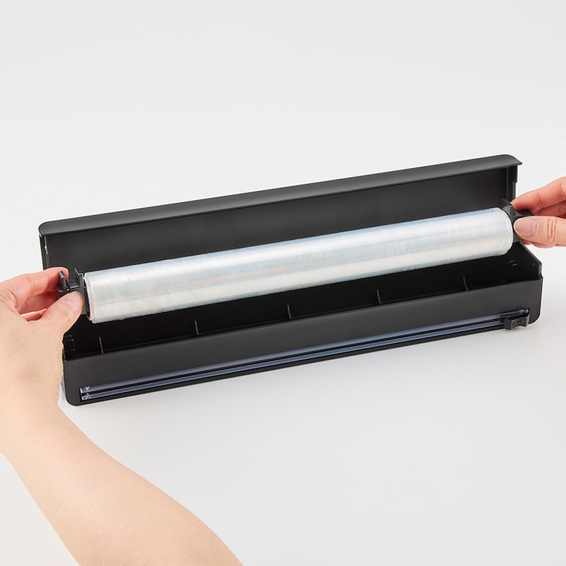 ラップの幅に合わせて調節できるストッパー付きの芯