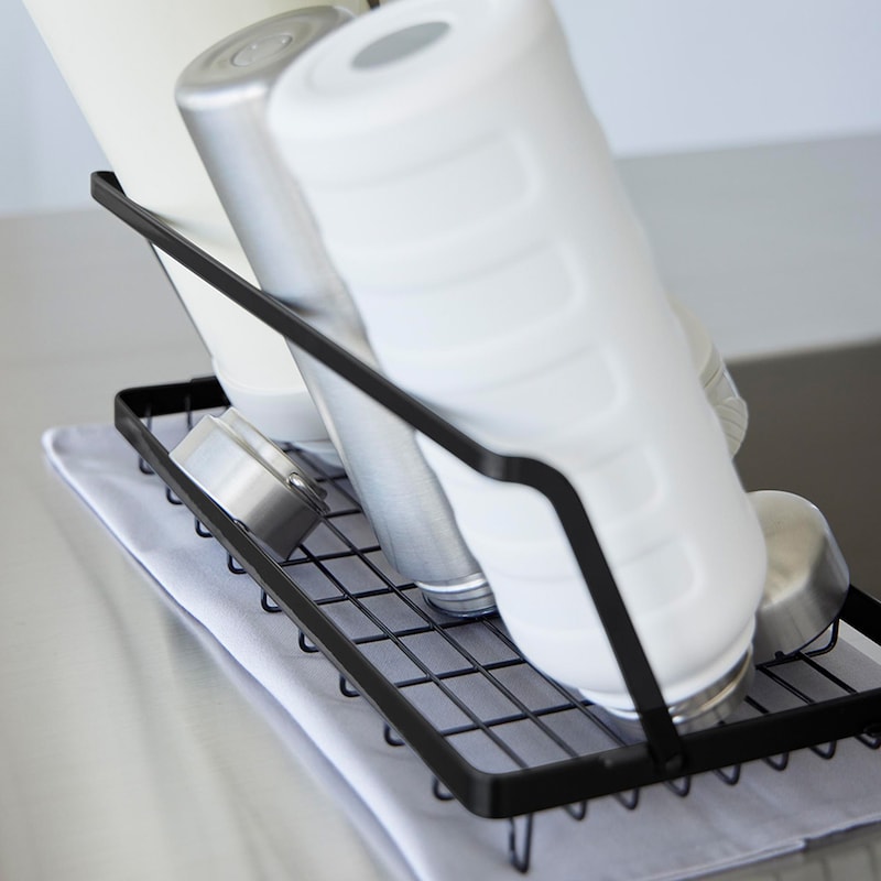 接地する面が少ないので水切れが良く、乾きも早いです