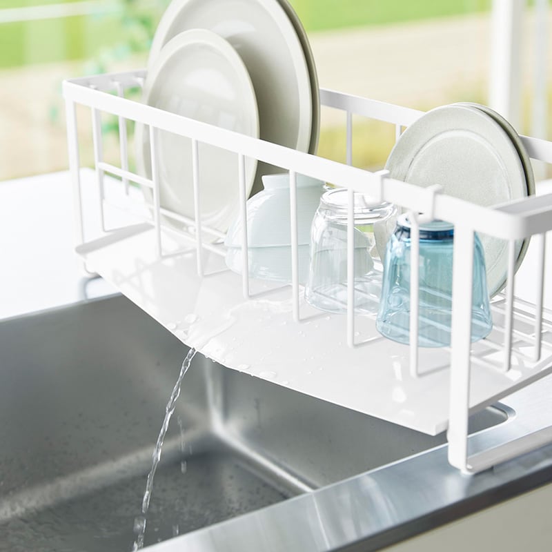 なめらかで水切れが良く衛生的なトレー