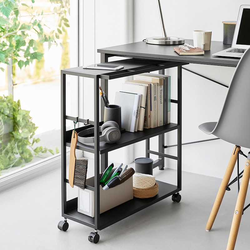 作業デスク下のワゴンとして使用できます