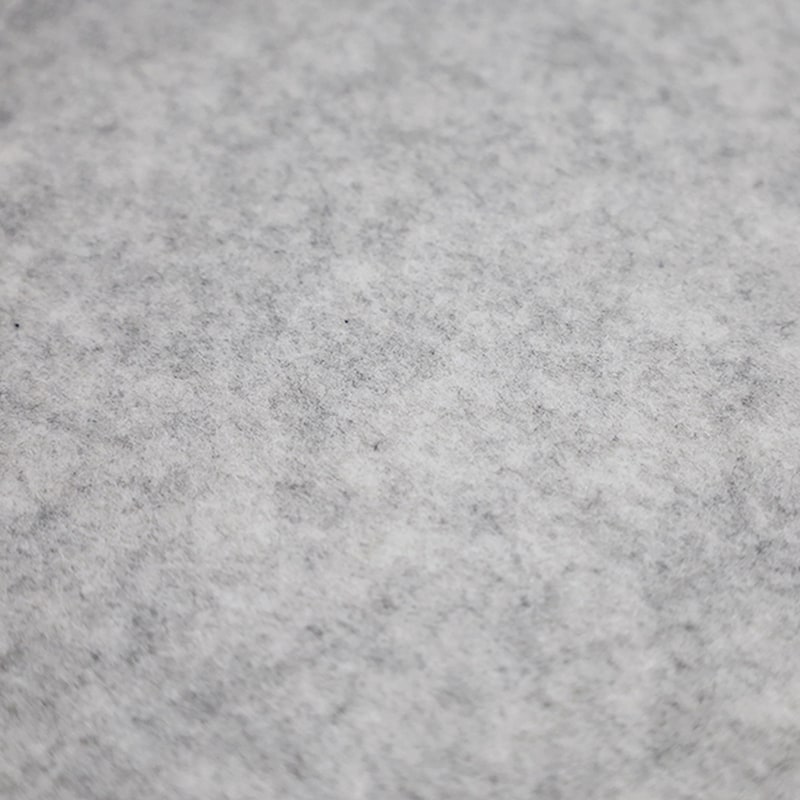 湿気やニオイを吸収