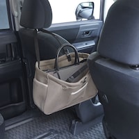 床置きしたくない倒れがちなバックの定位置にも。