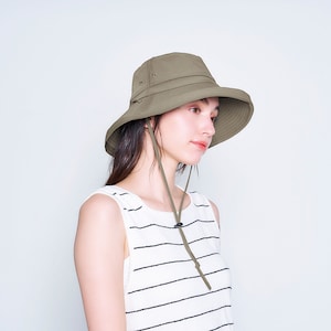 ツバを折り返してもOK