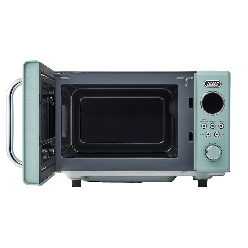 ターンテーブルのないフラット庫内は広々使えて、掃除もサッと拭くだけ