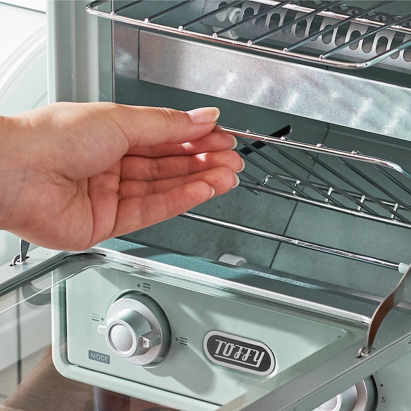 網を持ち上げられるので、庫内の汚れをふき取りやすい