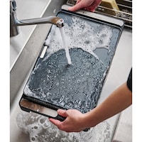ＩＰＸ6の防水仕様で本体丸ごと水洗い可能