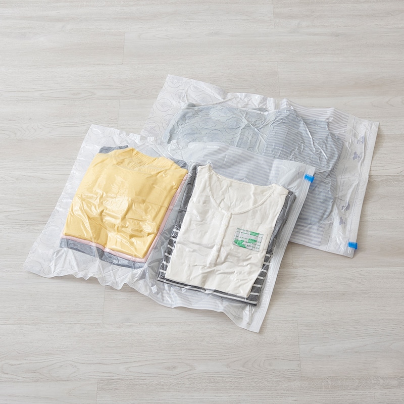 圧縮袋に入れ6週間密閉すると、ダニが死滅します