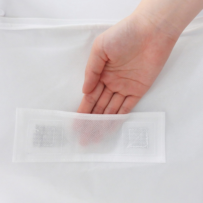 収納物がわかるネームホルダー付き