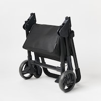 折りたたんでも自立するコンパクト収納