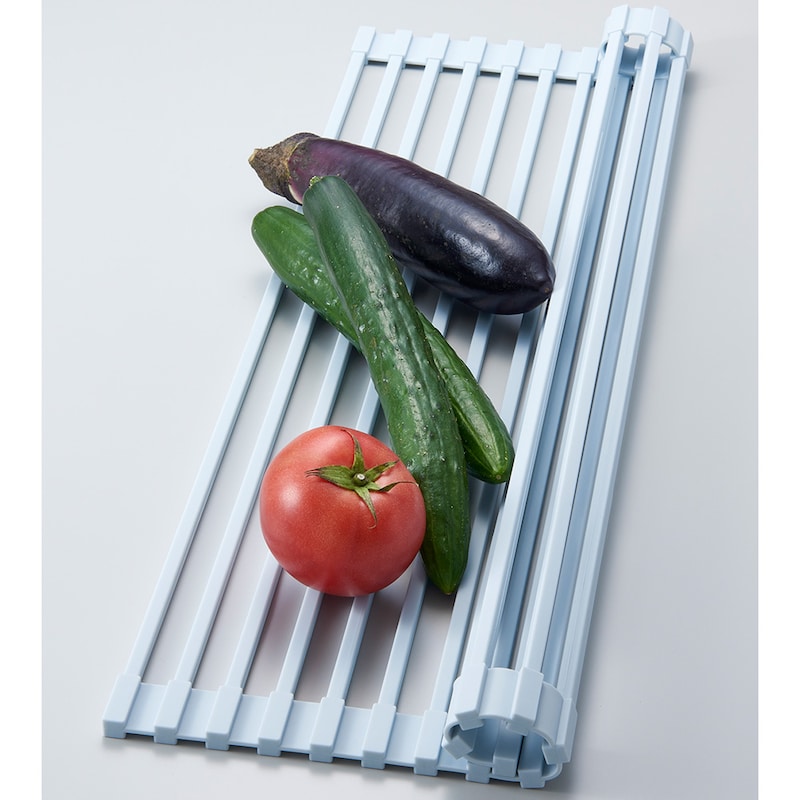 洗った野菜の一時置きや、料理の作業スペースに